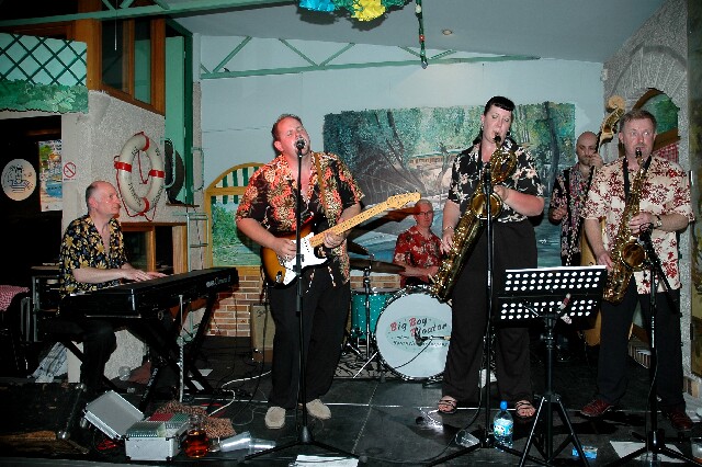 min 2006 06 11 guinguette mp 324